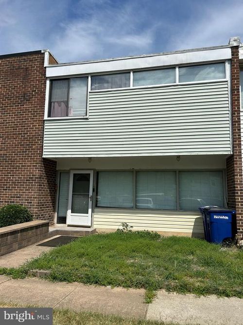 1218 Magnolia Ln, HERNDON, VA, 20170-3827 | Card Image