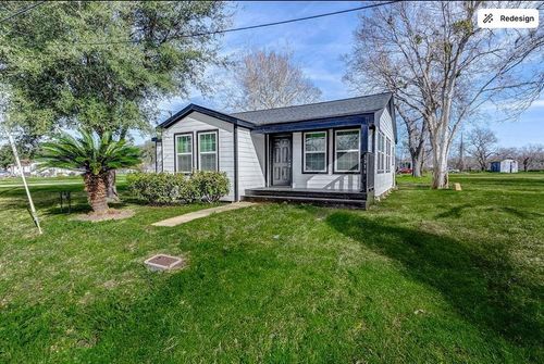 1316 Bailey St, Wharton, TX, 77488-3604 | Card Image