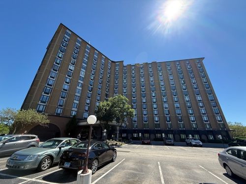 505-1 Renaissance Pl, Palatine, IL, 60067-3650 | Card Image