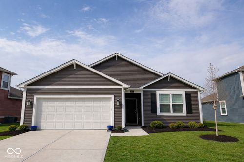 1402 Buttercup Ln, Shelbyville, IN, 46176-7065 | Card Image