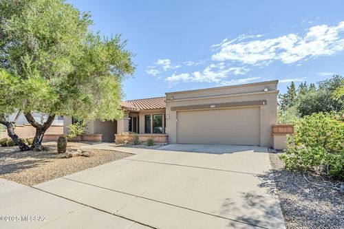 14530 N Crown Point Dr, Oro Valley, AZ, 85755-9324 | Card Image