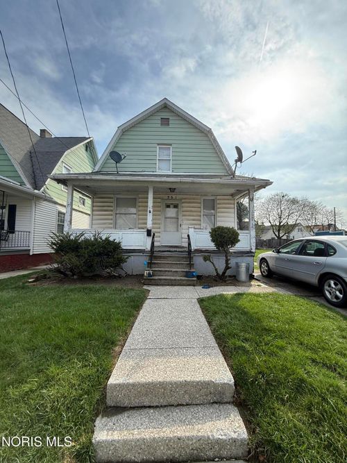 561 Yondota St, Toledo, OH, 43605-2291 | Card Image