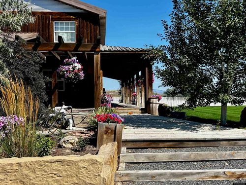 307 W Platte Ave, Byron, WY, 82412 | Card Image