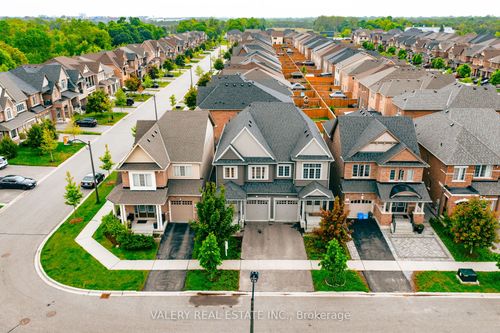 2442 Equestrian Cres, Oshawa, ON, L1L0L7 | Card Image