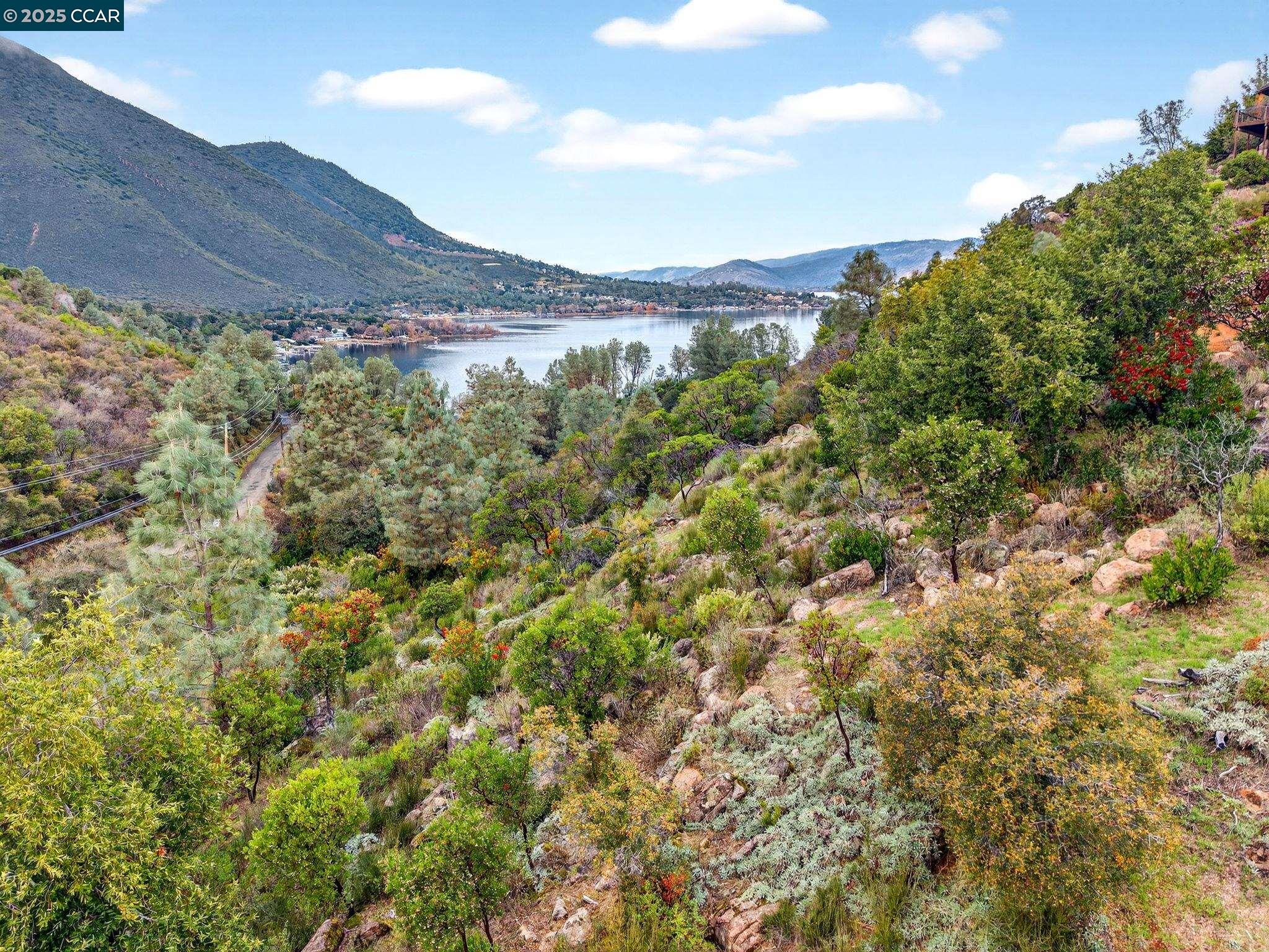 Land in Kelseyville