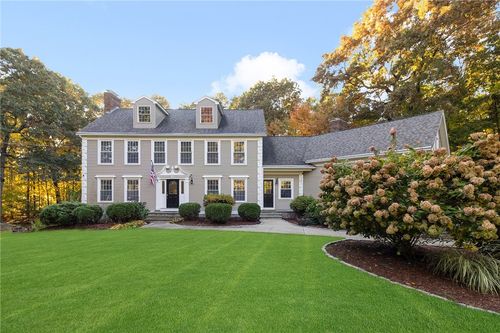 12 Salisbury Street, Grafton, MA, 01519 | Card Image