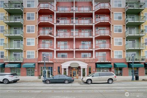 unit-217-16141 Cleveland St, Redmond, WA, 98052-4352 | Card Image