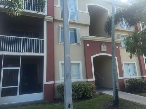 apt-203-7085 Nova Dr, Davie, FL, 33317-8107 | Card Image