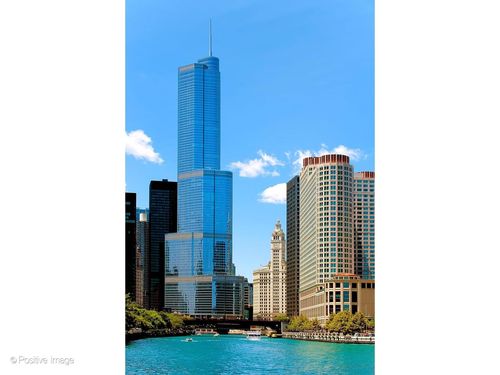 86d-401 Wabash Ave, Chicago, IL, 60611-4005 | Card Image