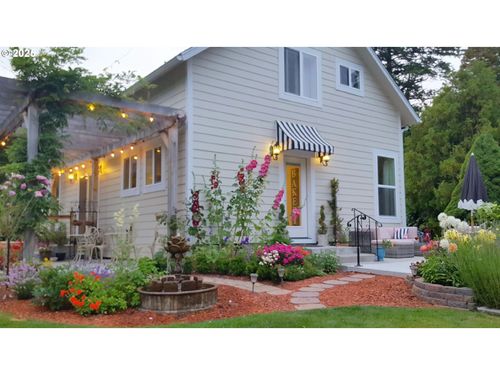 95766 Jerrys Flat Rd, Gold Beach, OR, 97444-9523 | Card Image