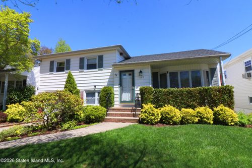 197 Chesterton Ave, Staten Island, NY, 10306-4101 | Card Image