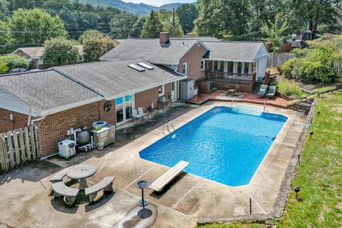 5419 Warwood Dr, Roanoke, VA, 24018-7847 | Card Image