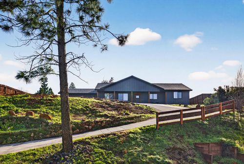 324 Redbud Dr, Paradise, CA, 95969-3733 | Card Image