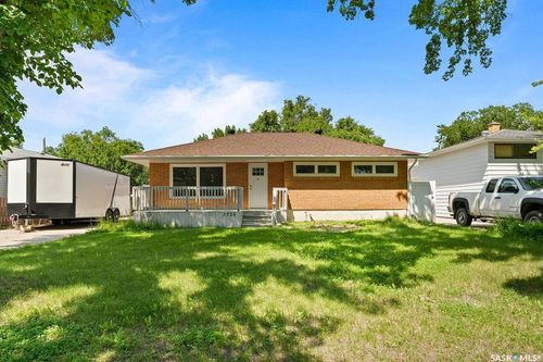3720 Allen Ave, Regina, SK, S4S1A2 | Card Image