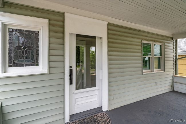 204 Woodside Ave, Home with 6 bedrooms, 2 bathrooms and null parking in Buffalo NY | Image 6