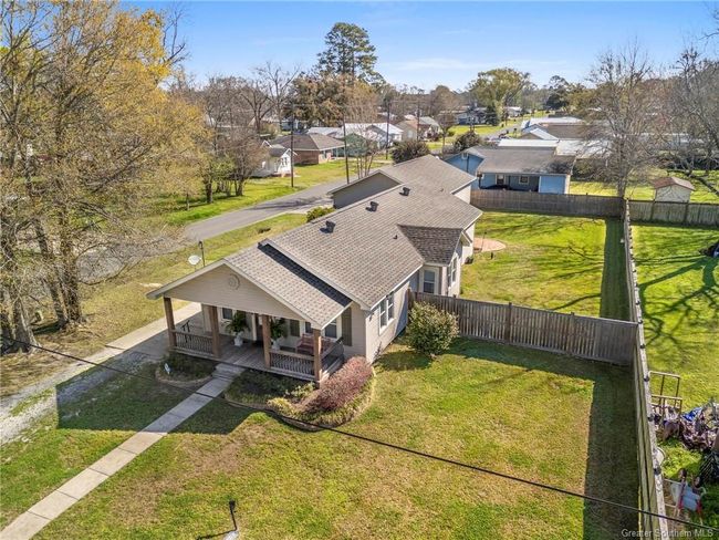 514 N Morton St, House other with 3 bedrooms, 2 bathrooms and null parking in Jennings LA | Image 22