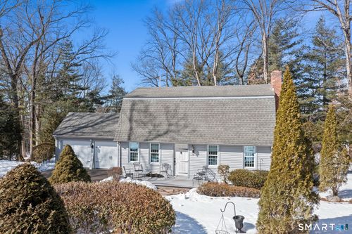 70 Ralph Rd, Manchester, CT, 06040-6365 | Card Image