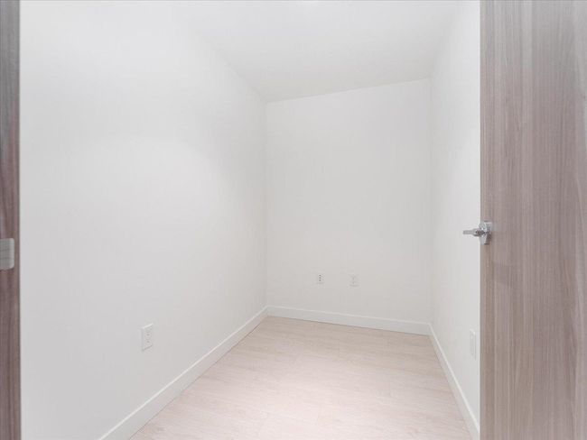 1187 - 8671 Hazelbridge Way, Condo with 1 bedrooms, 1 bathrooms and 1 parking in Richmond BC | Image 19