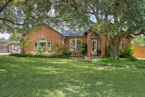 1304 Windcrest Dr, Round Rock, TX, 78664-9306 | Card Image