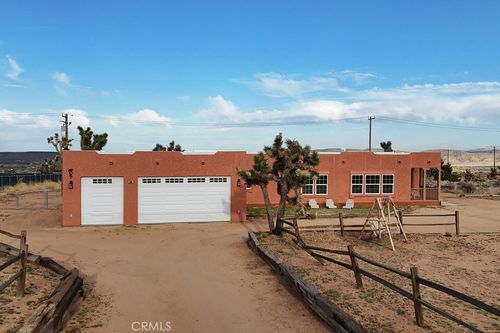 2995 Ox Yoke Pass, Pioneertown, CA, 92268 | Card Image