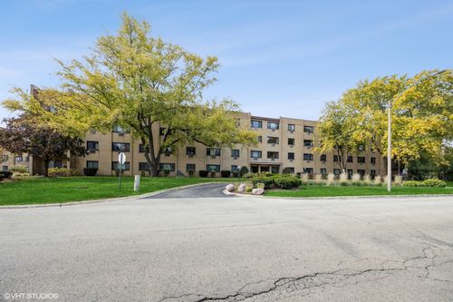 301-6600 S Brainard Avenue, Countryside, IL, 60525 | Card Image