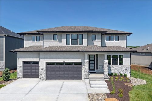 17186 S Heatherwood St, Olathe, KS, 66062 | Card Image