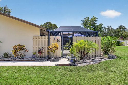 b-872 Nw 29th Ave, Delray Beach, FL, 33445-2056 | Card Image