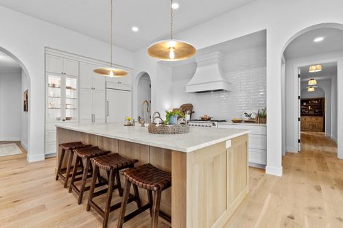 13759 S Meridian Dr, Traverse City, MI, 49684-1465 | Card Image