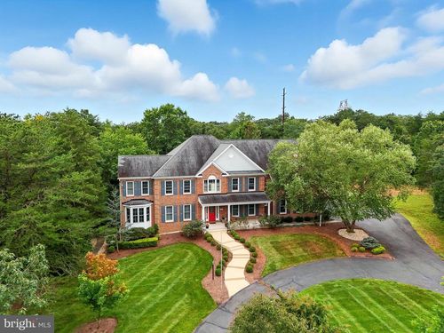 6304 Hunt Chase Ct, Centreville, VA, 20120-4909 | Card Image