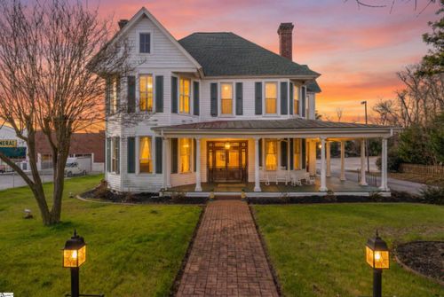 208 S Main Street, Abbeville, SC, 29620 | Card Image