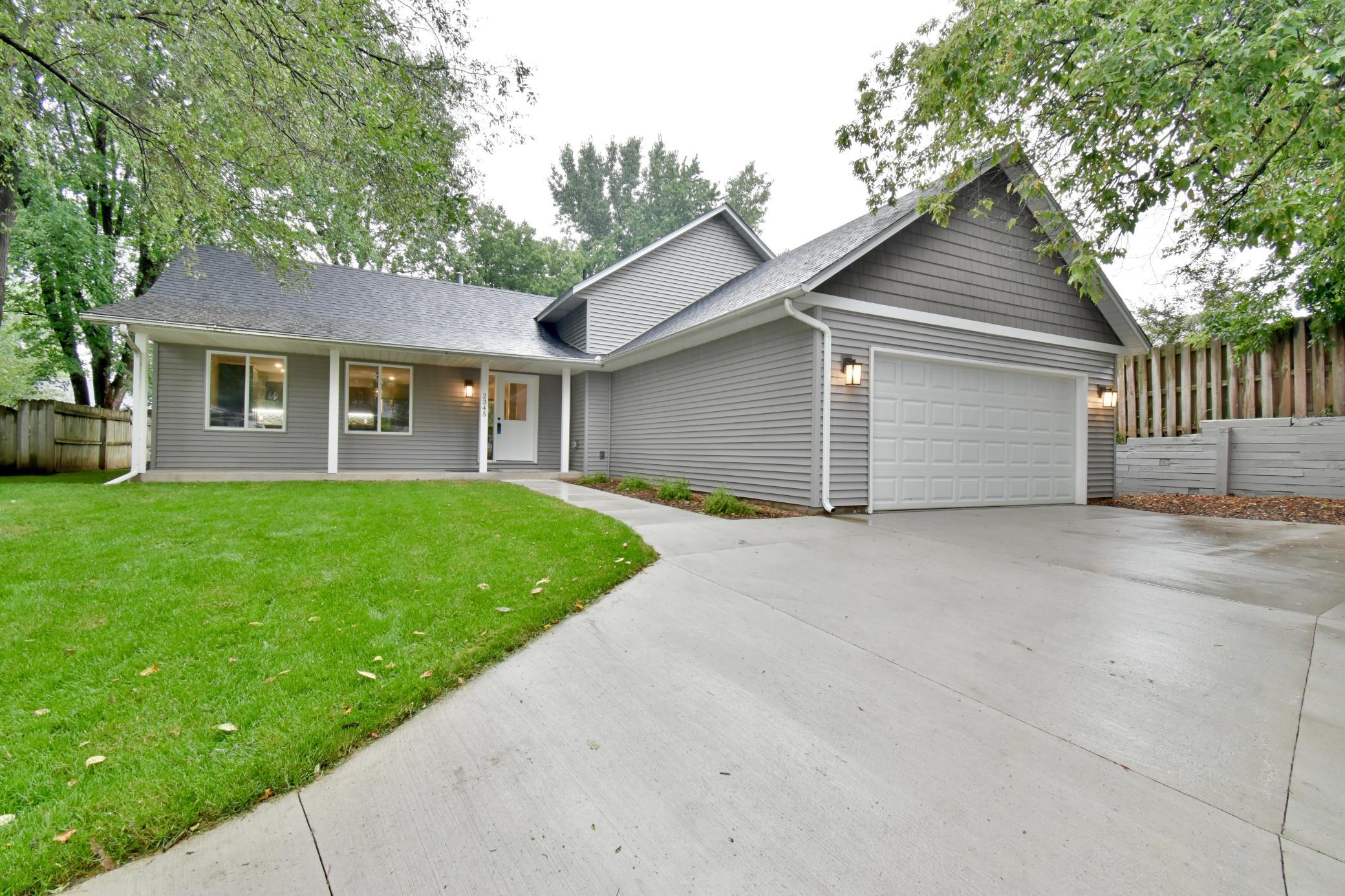 Belmont Ln, Saint Paul, MN 55109