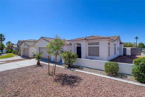 8221 Hollister Avenue, Las Vegas, NV, 89131 | Card Image