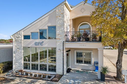 3202 N Shiloh Rd, Garland, TX, 75044-8016 | Card Image