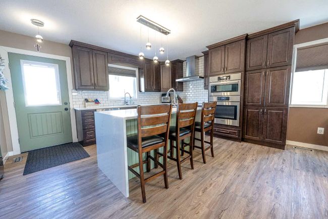 8101 106 Street, Home with 4 bedrooms, 3 bathrooms and 4 parking in Grande Prairie AB | Image 2