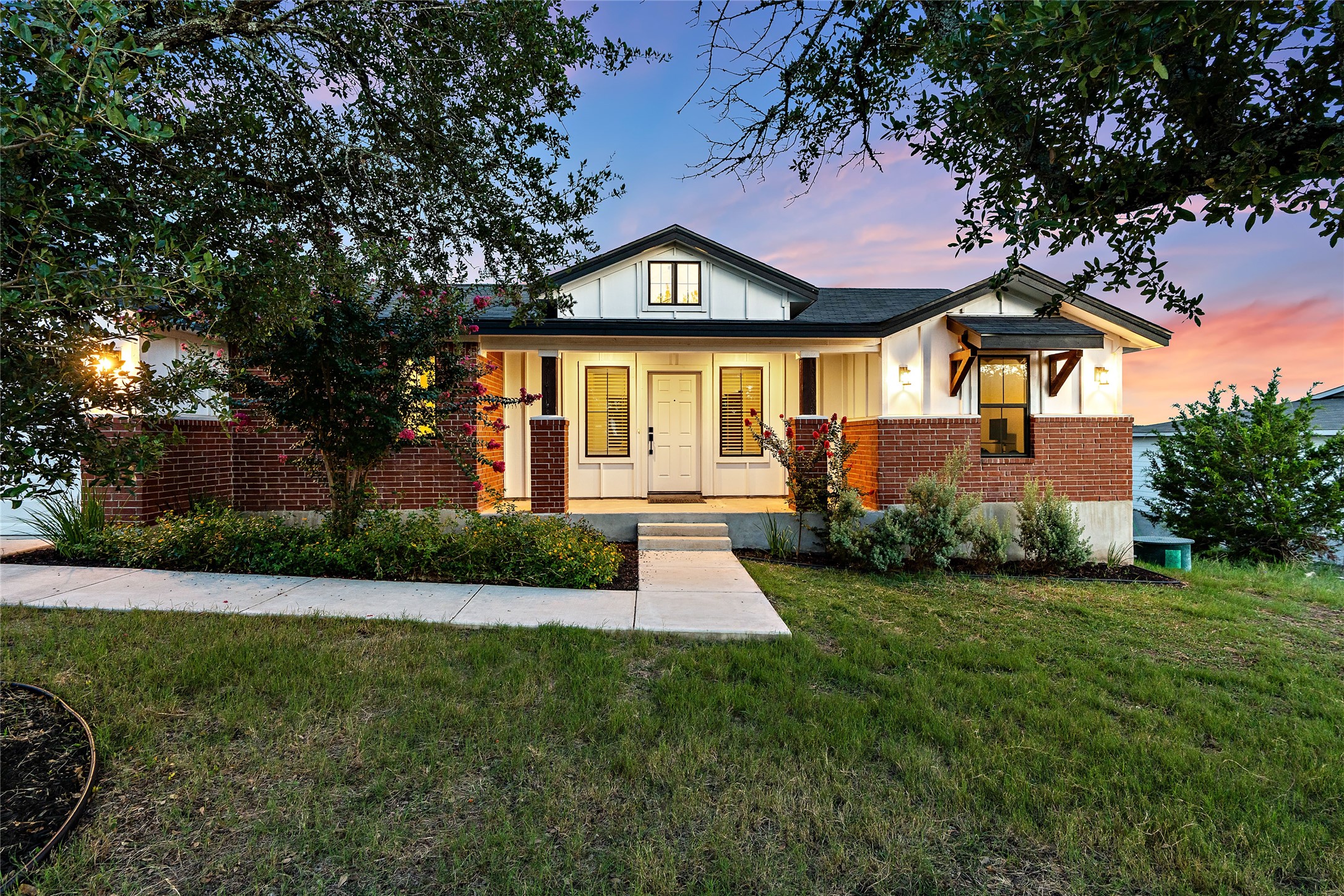 Thunderbird , Lago Vista, TX 78645