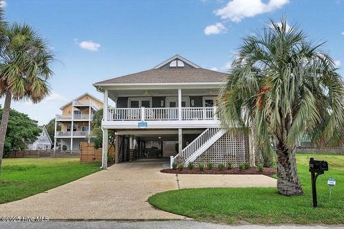 212 Florida Ave, Carolina Beach, NC, 28428-5803 | Card Image