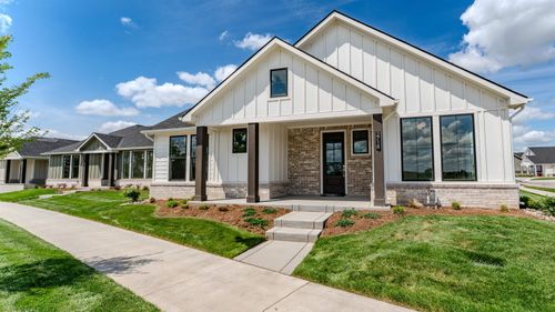 2718 W Shearwater St, Wichita, KS, 67204 | Card Image