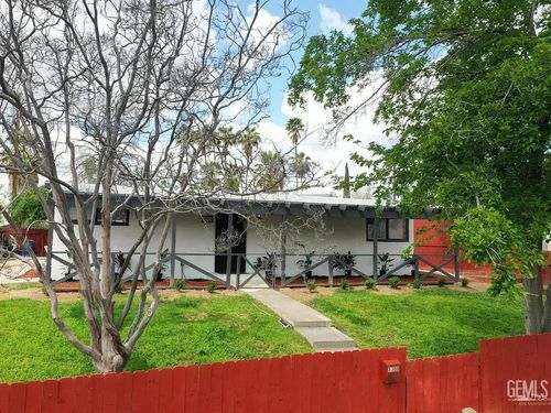 3300 Bucknell St, Bakersfield, CA, 93305-1504 | Card Image