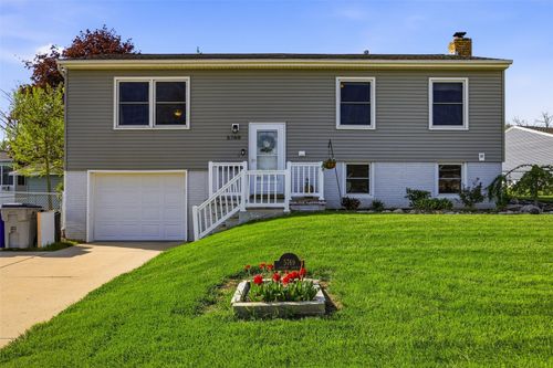5769 Langdon Ave Sw, Cedar Rapids, IA, 52404-1060 | Card Image