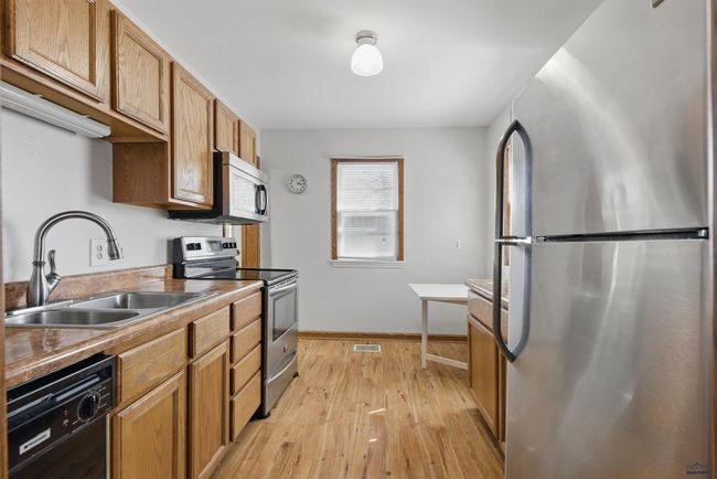 17 Saint Andrew St, House other with 2 bedrooms, 1 bathrooms and null parking in Rapid City SD | Image 6