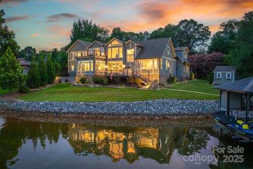 205 Leeward Point Loop, Taylorsville, NC, 28681-7653 | Card Image