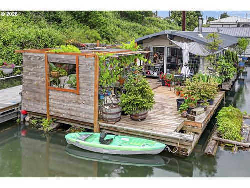 1883 N Jantzen Ave, Portland, OR, 97217-7808 | Card Image