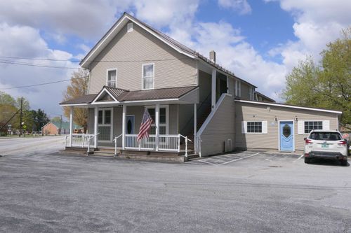 5 Gore Rd, Highgate Center, VT, 05459-4056 | Card Image