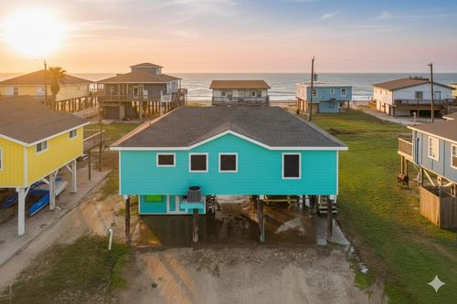 411 Seashell Dr, Surfside Beach, TX, 77541-9362 | Card Image