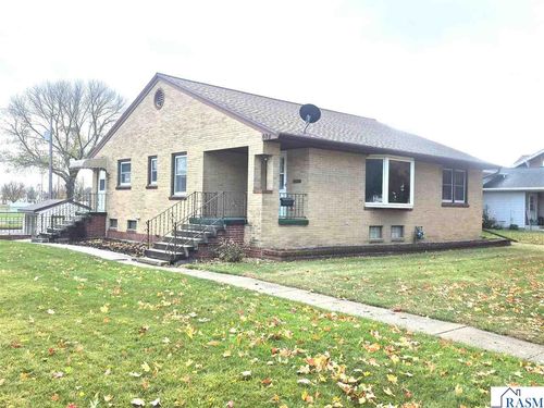 605 Water St Sw, Sleepy Eye, MN, 56085-1225 | Card Image