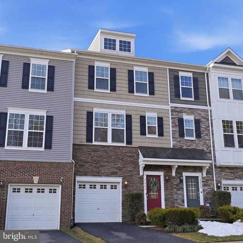 6062 Camerons Ferry Dr, HAYMARKET, VA, 20169-3332 | Card Image