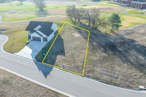 912 N Speyside Cir, Andover, KS, 67002-8990 | Card Image