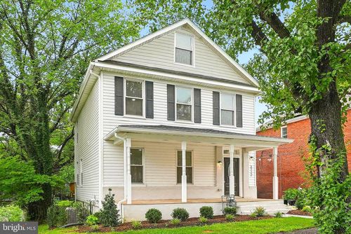 3722 36th St, MOUNT RAINIER, MD, 20712-2105 | Card Image