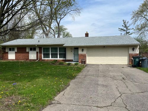 92 Kirk Lane Dr, TROY, MI, 48084-1705 | Card Image