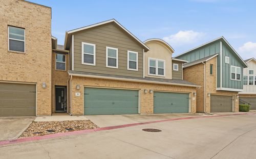311 Bridgeford Dr, Austin, TX, 78745-6677 | Card Image